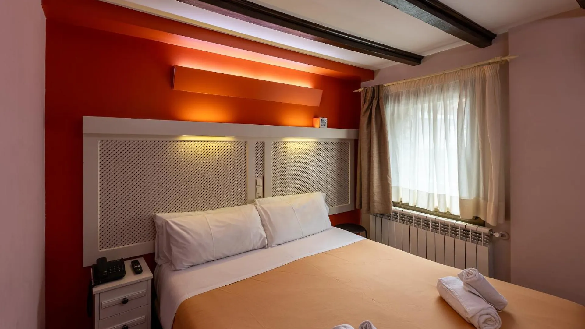 Hotel Micolau Аринсал 2*,