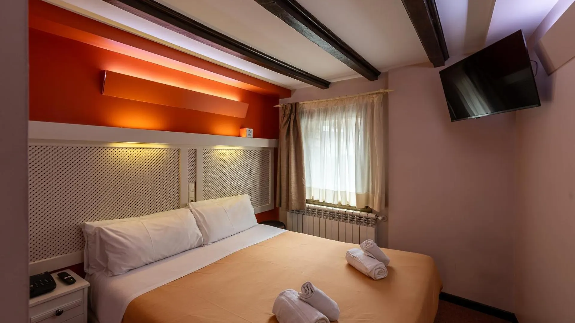 Hotel Micolau Аринсал 2*,  Андорра