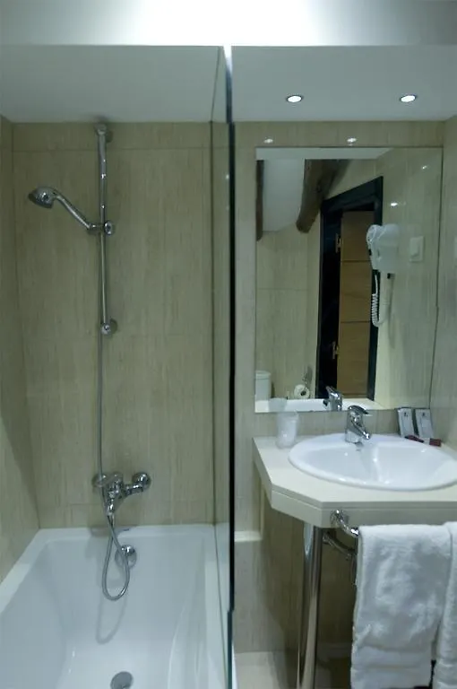 Hotel Micolau Аринсал 2*,  Андорра